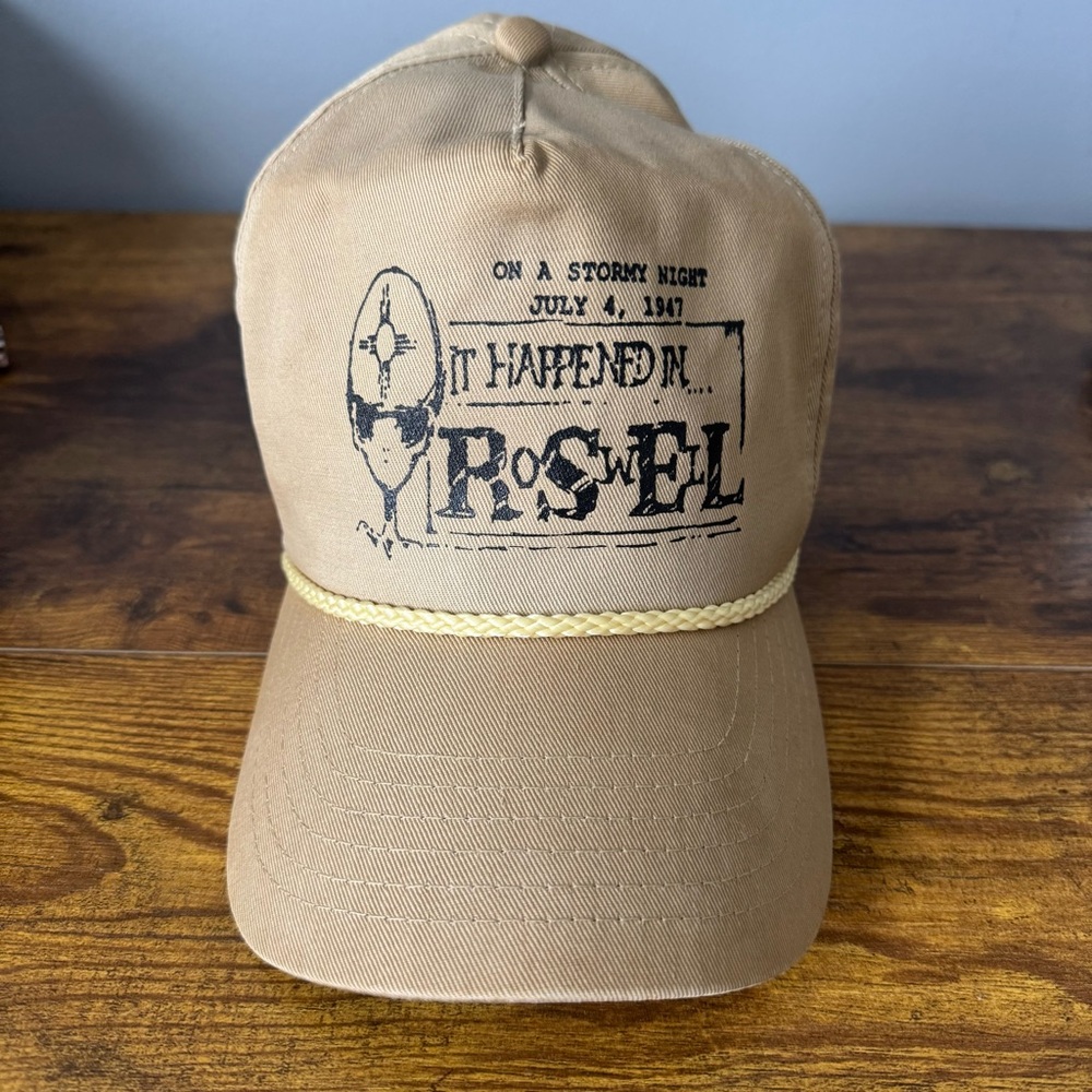 Vintage 1980s Roswell UFO Souvenir Hat Tan “It Happened in Roswell” Display Only